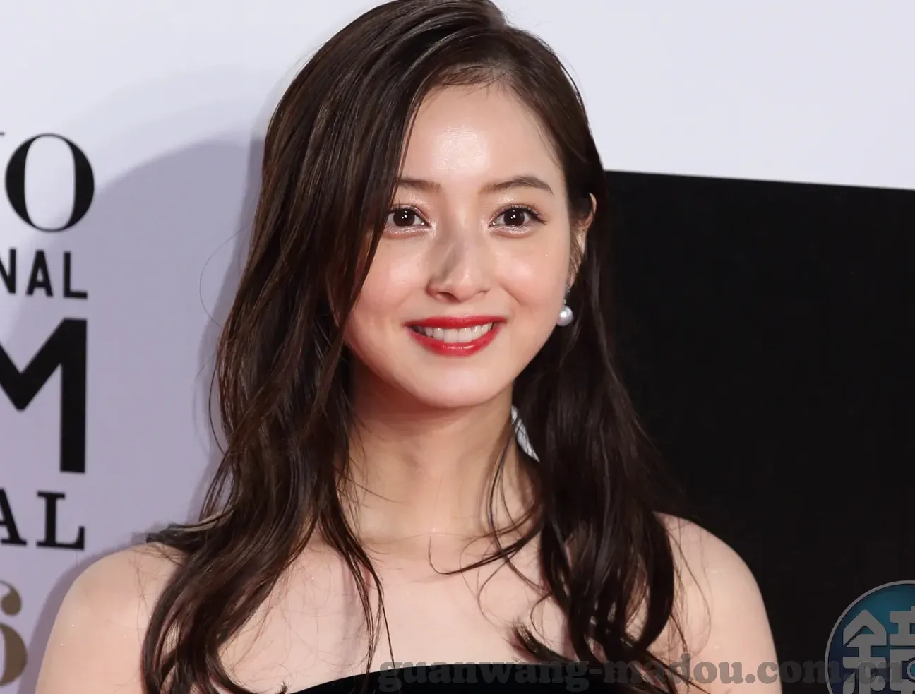 小明看看永久成人免费视频首页-探索网络世界的边界，小明与永久成人免费视频的偶然邂逅